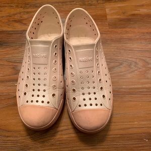 Natives Shoes • Girl’s Size 2 • Baby Pink